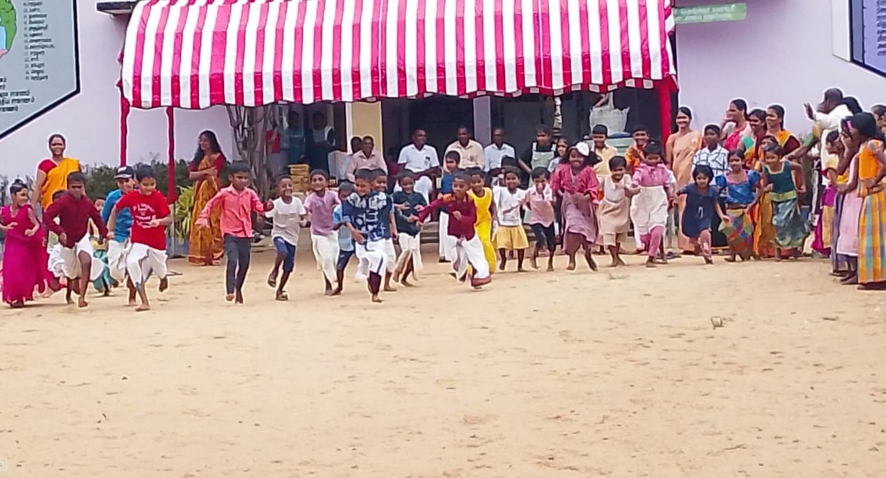 துறைநீலாவணையில் அறநெறிப் பாடசாலை மாணவர்களின் சித்திரை குதூகலம்.