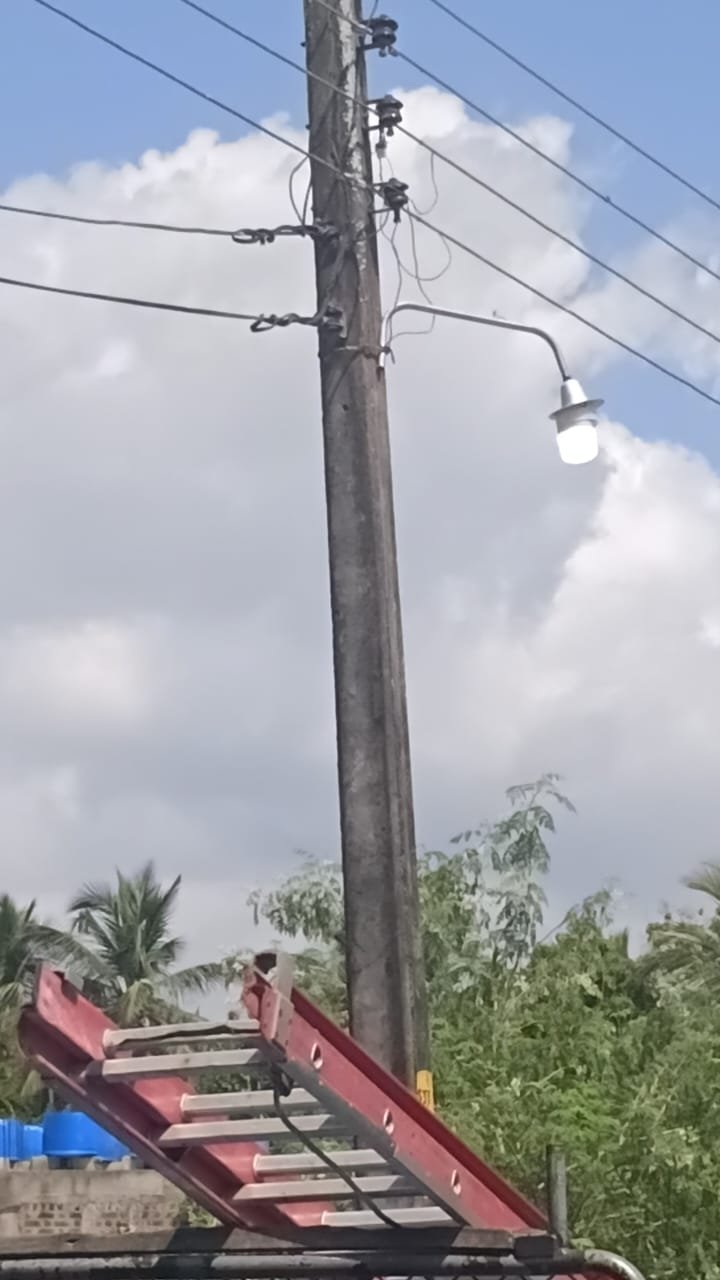 சம்மாந்துறை –  நீண்டநாள் கோரிக்கைக்கு தீர்வு: ஒளிர்ந்தது உடங்கா தோட்டத்து வீதி
