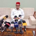 கல்முனை கல்வி வலய பிரதிக் கல்விப் பணிப்பாளர்களான வரணியாவும், றியாசாவும் SLEAS-1 தரத்திற்கு தரமுயர்வு